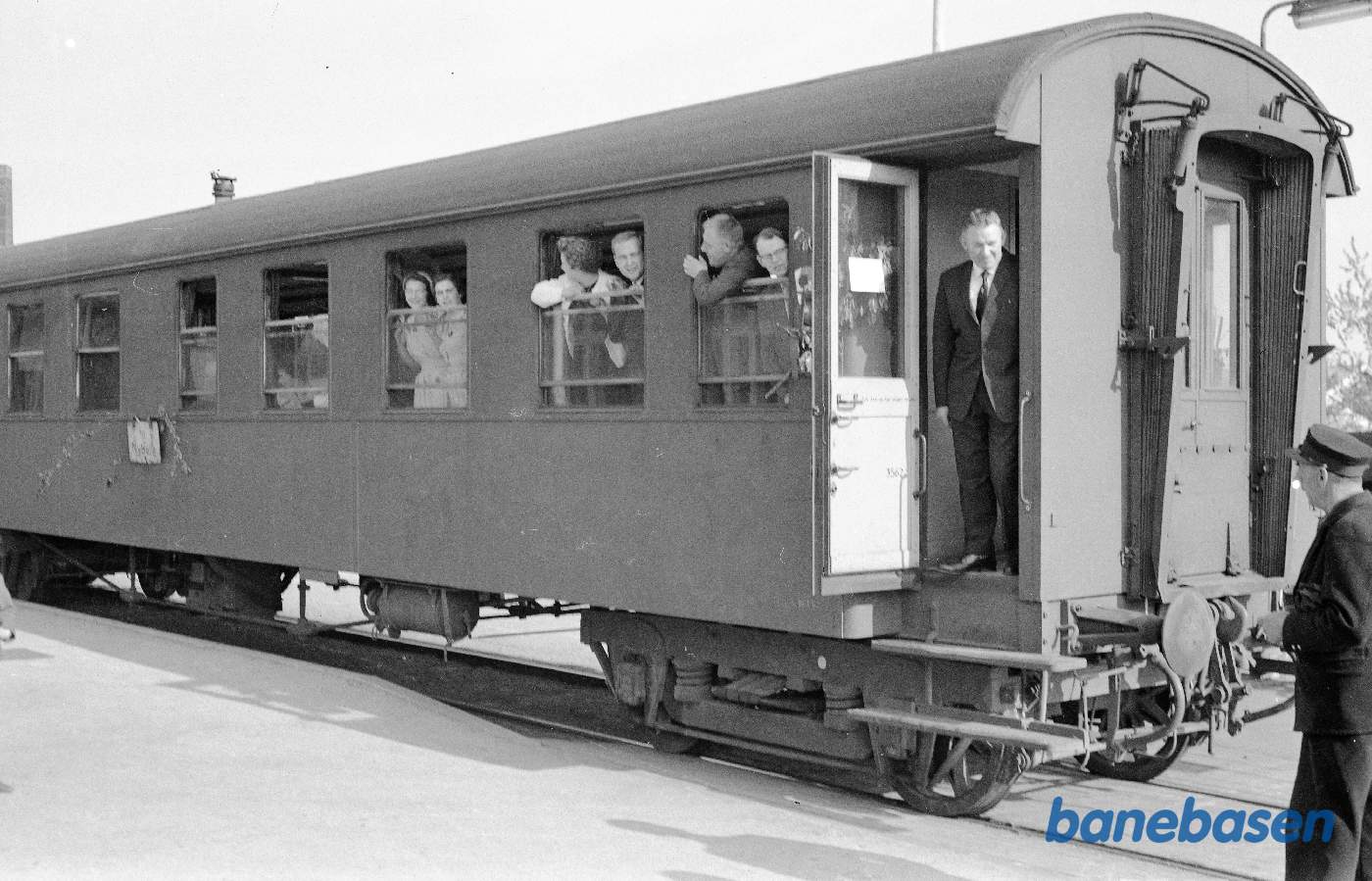 CQM 3562 i tog 157 CQM 3562 i tog 157