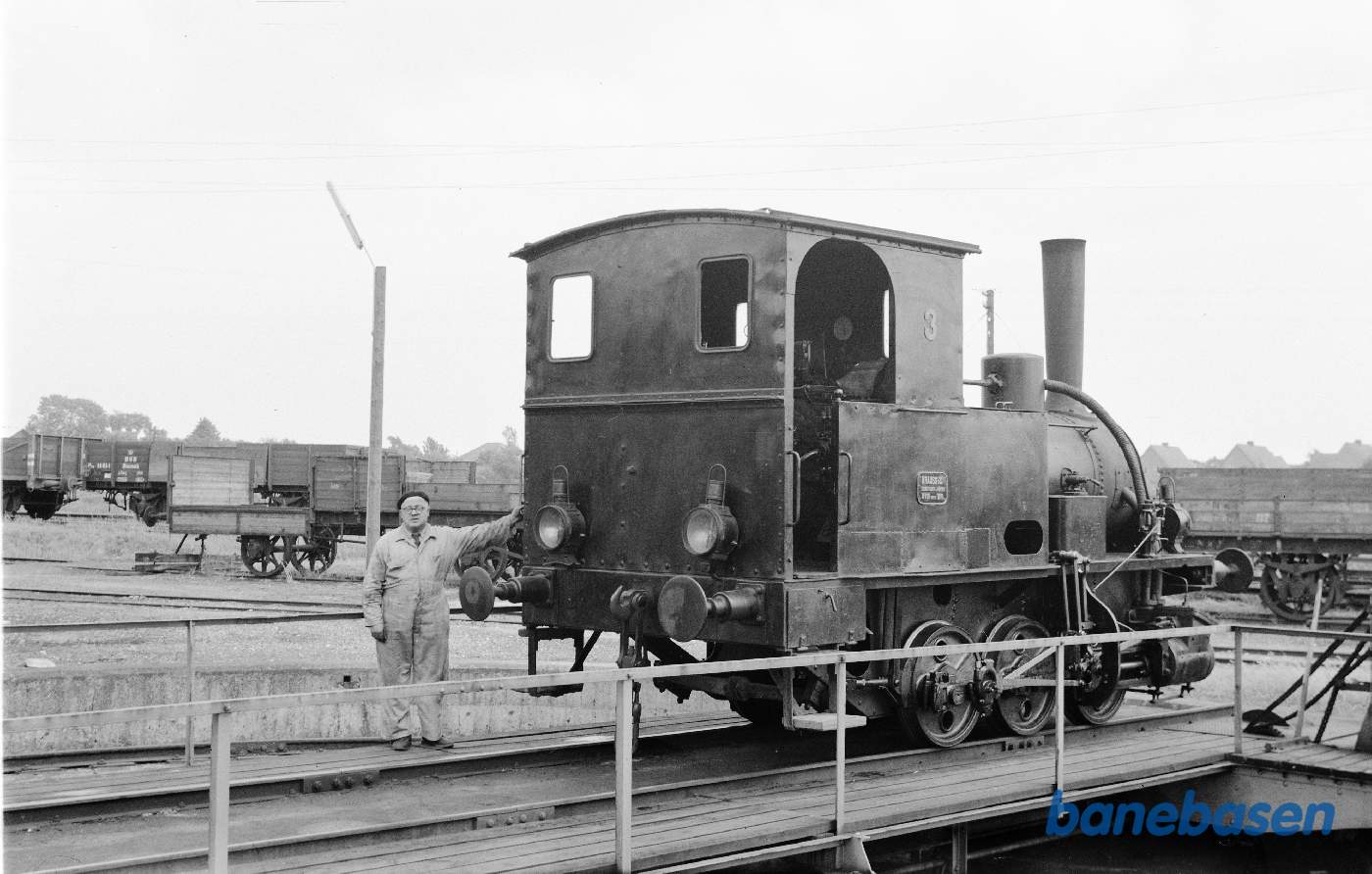 Damplokomotiv ØSJS 3 overtaget af DJK (Guntofte)