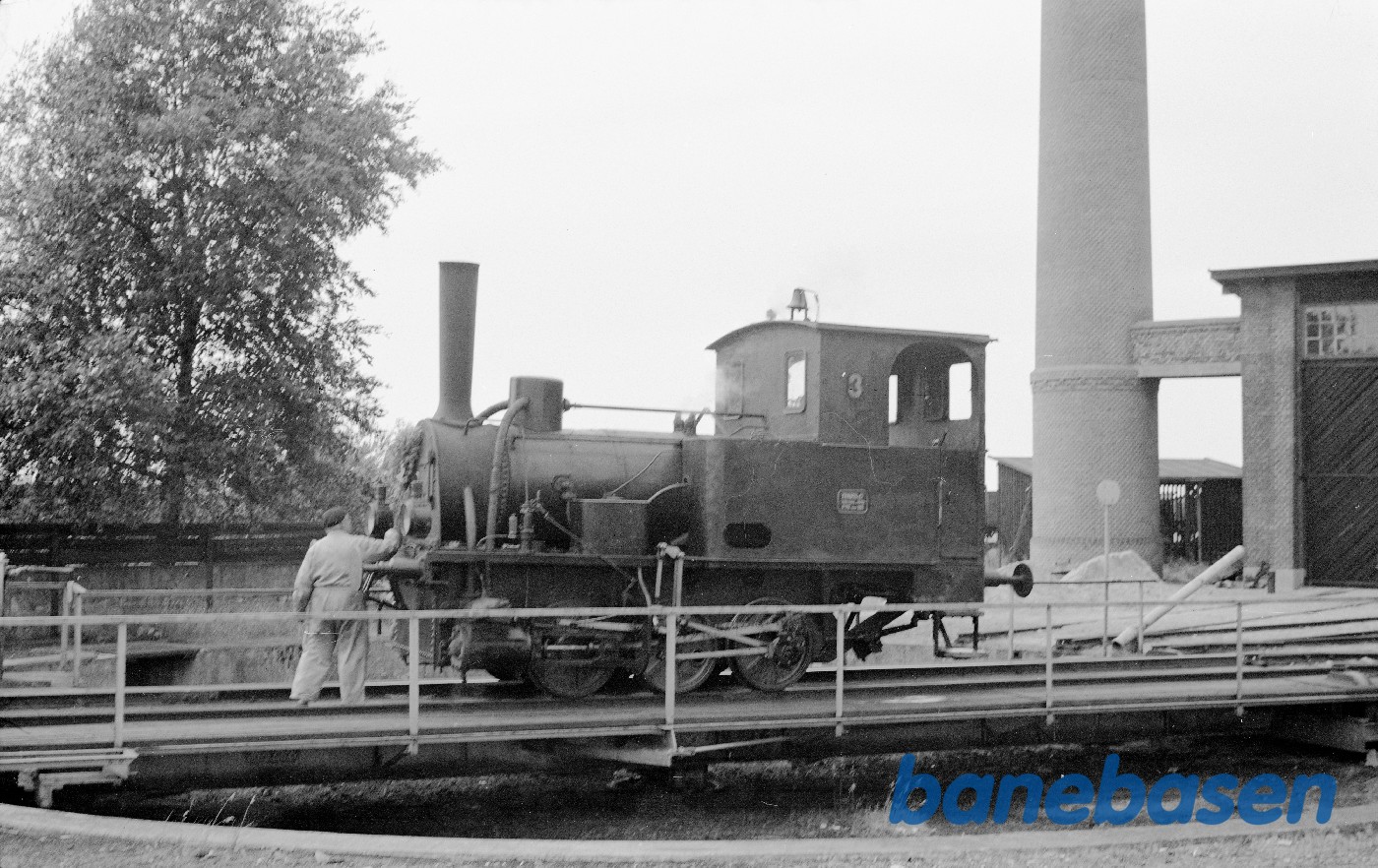 Damplokomotiv ØSJS 3 overtaget af DJK (Guntofte) Damplokomotiv ØSJS 3 overtaget af DJK (Guntofte)