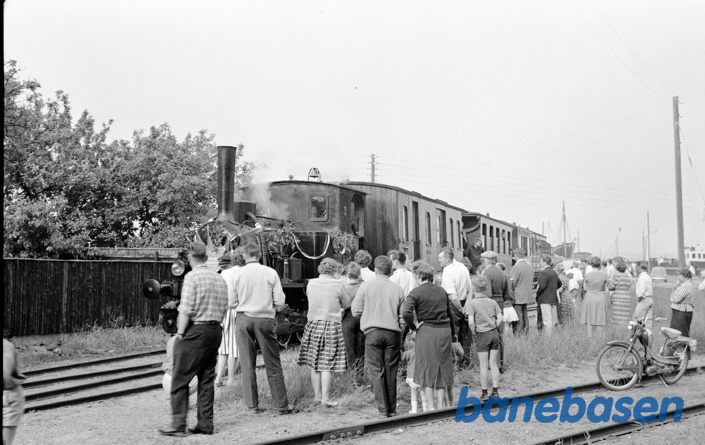 ØSJS nr. 3 med indvielsestog Maribo-Bandholm ØSJS nr. 3 med indvielsestog Maribo-Bandholm