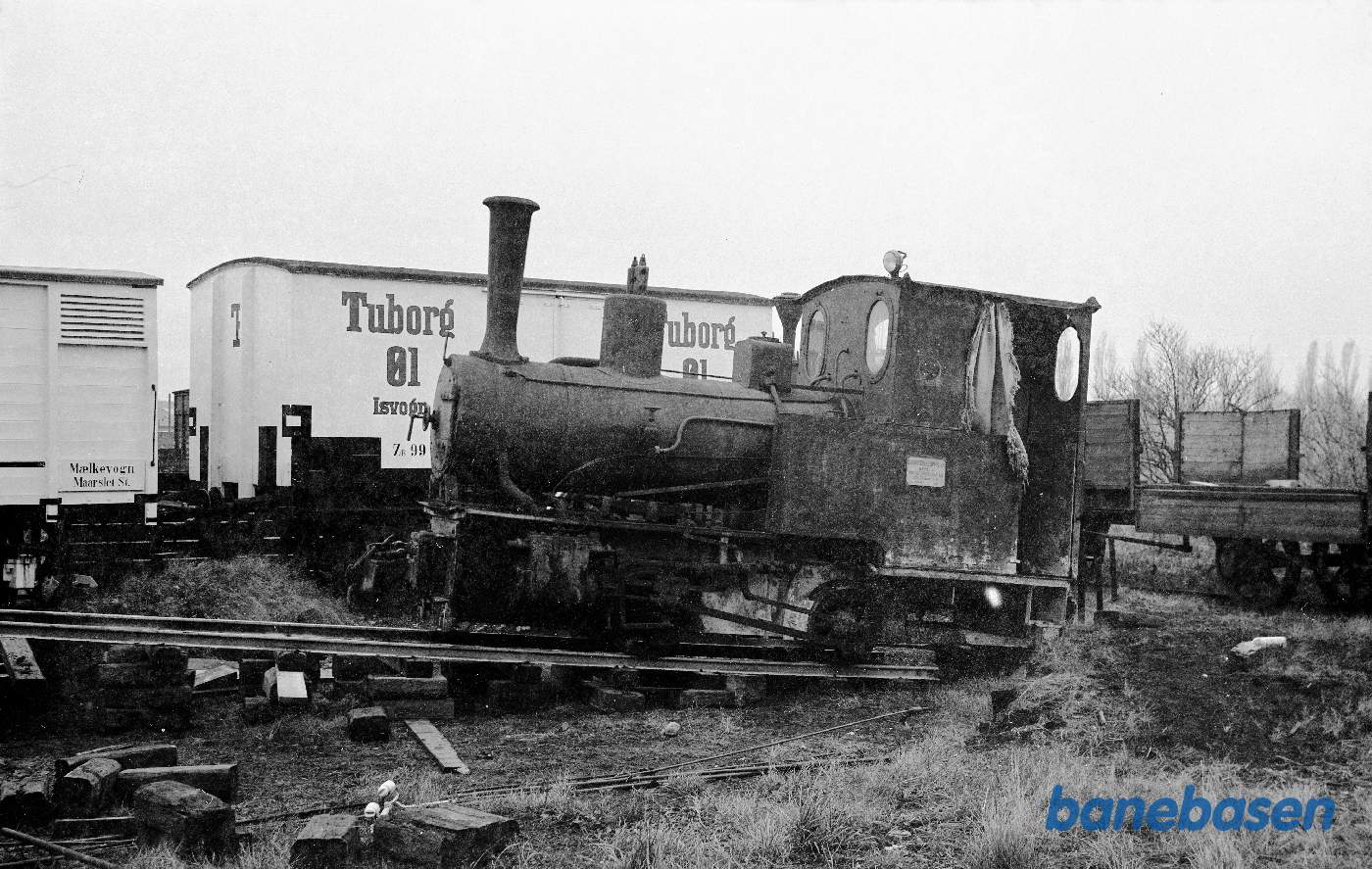 Damplokomotiv "Else", Orenstein 1921/9774 sættes på spor