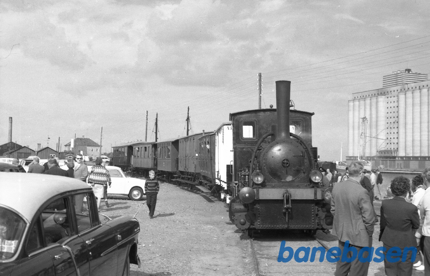 ØSJS nr. 3 med veterantog ØSJS nr. 3 med veterantog