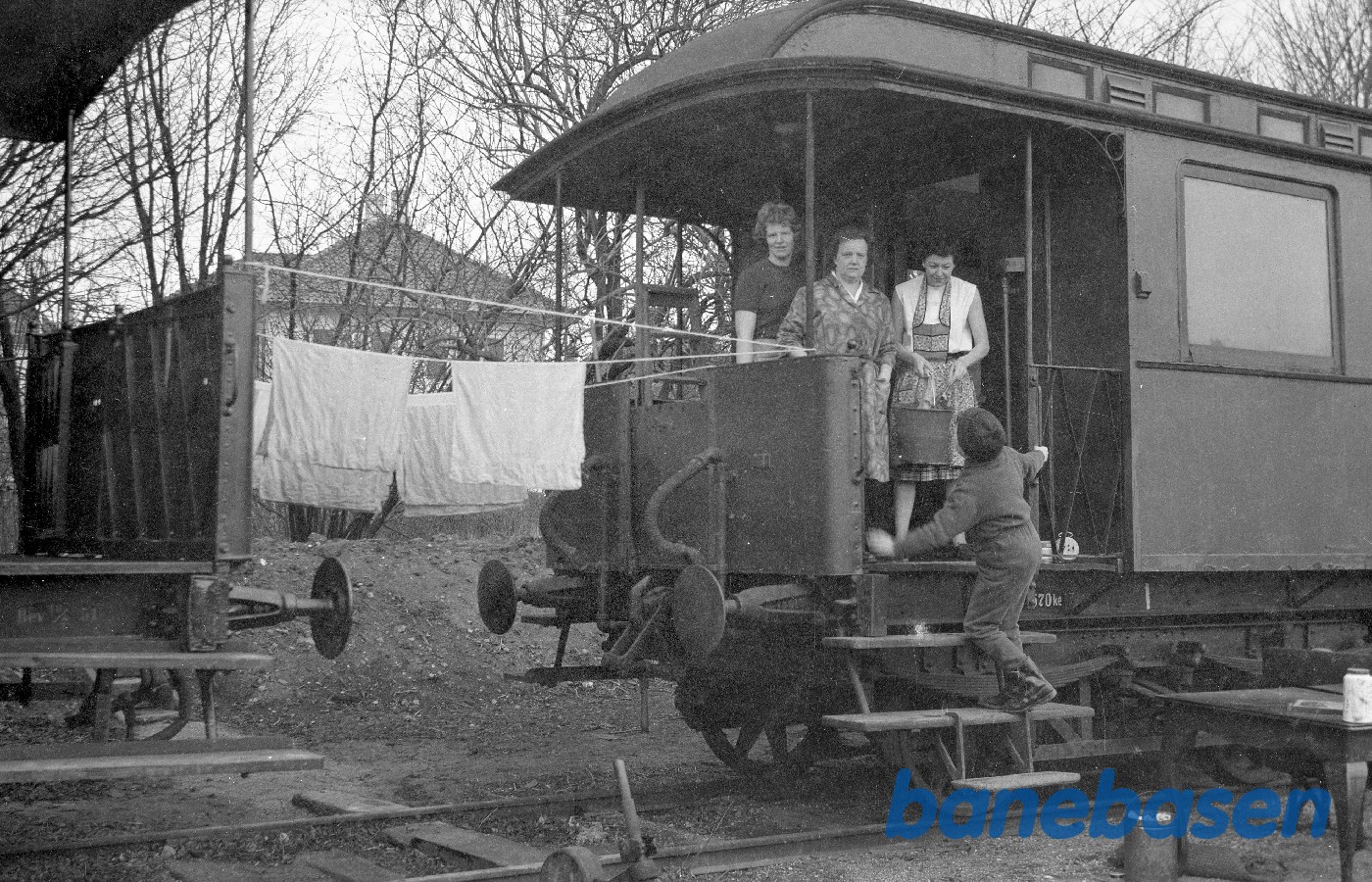 "Vaskekoner" på HHGB A 1 endeperron "Vaskekoner" på HHGB A 1 endeperron