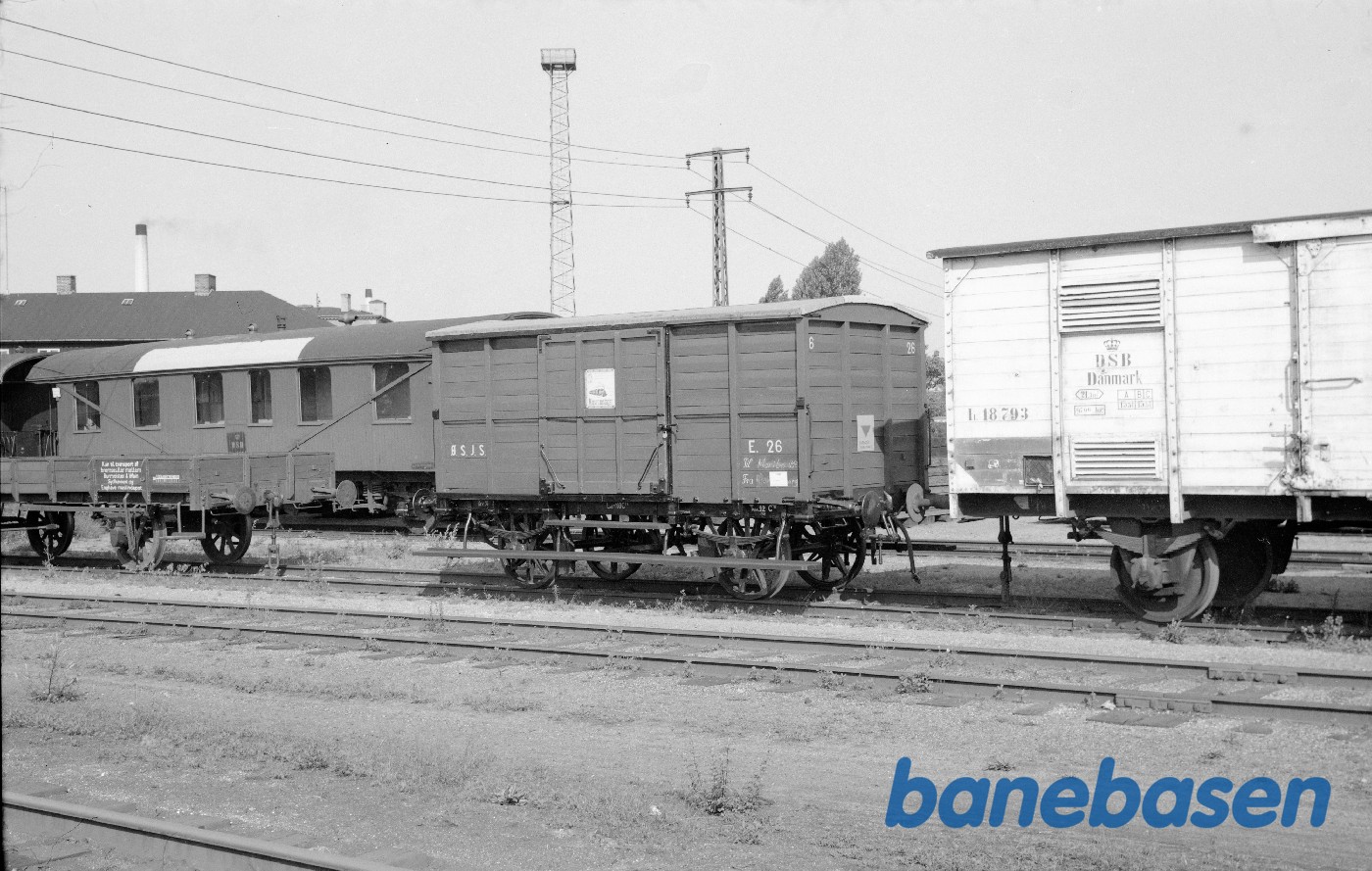 Lukket godsvogn ØSJS E 26 Lukket godsvogn ØSJS E 26