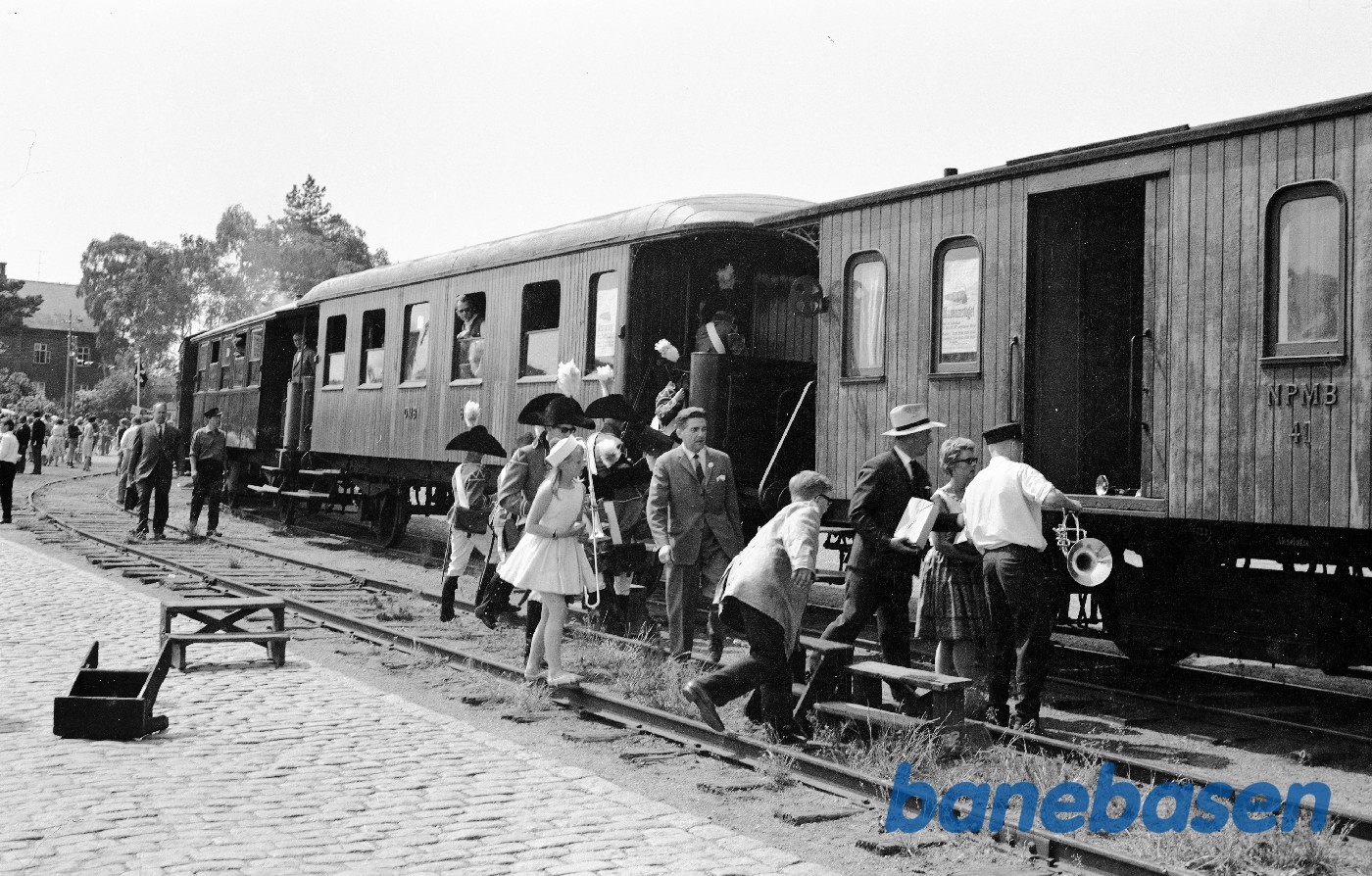 OHJ nr. 5 med veterantog OHJ nr. 5 med veterantog