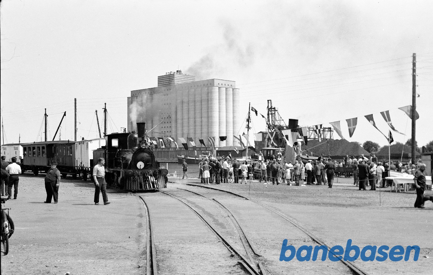 OHJ nr. 5 med veterantog OHJ nr. 5 med veterantog