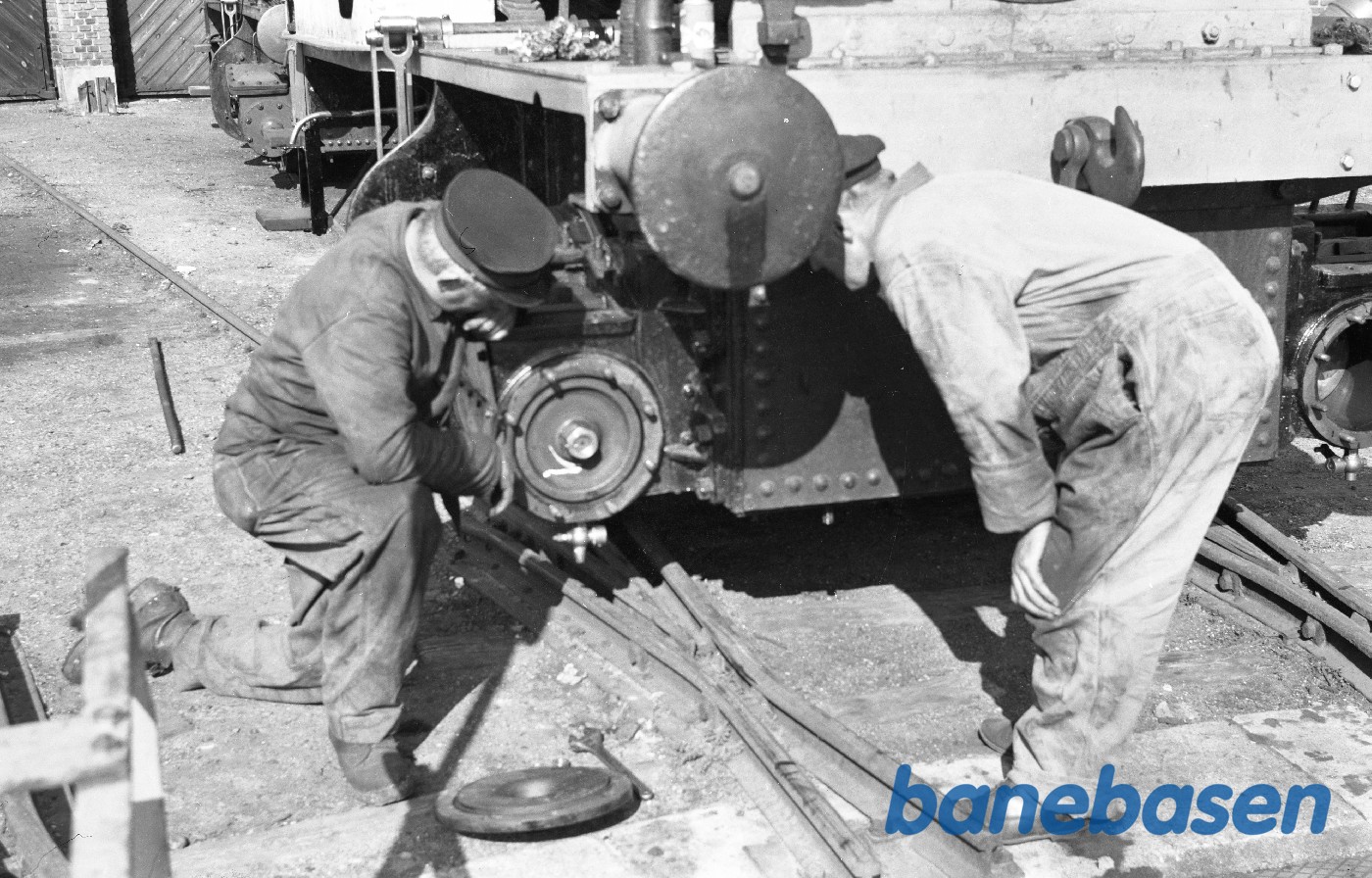 Reparation/eftersyn af cylinder på ØSJS nr. 2 Reparation/eftersyn af cylinder på ØSJS nr. 2