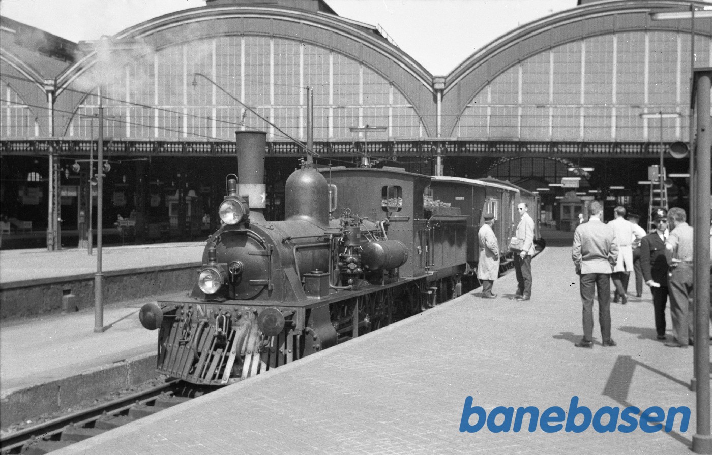 OHJ nr. 5 + vogne på vej til Maribo OHJ nr. 5 + vogne på vej til Maribo