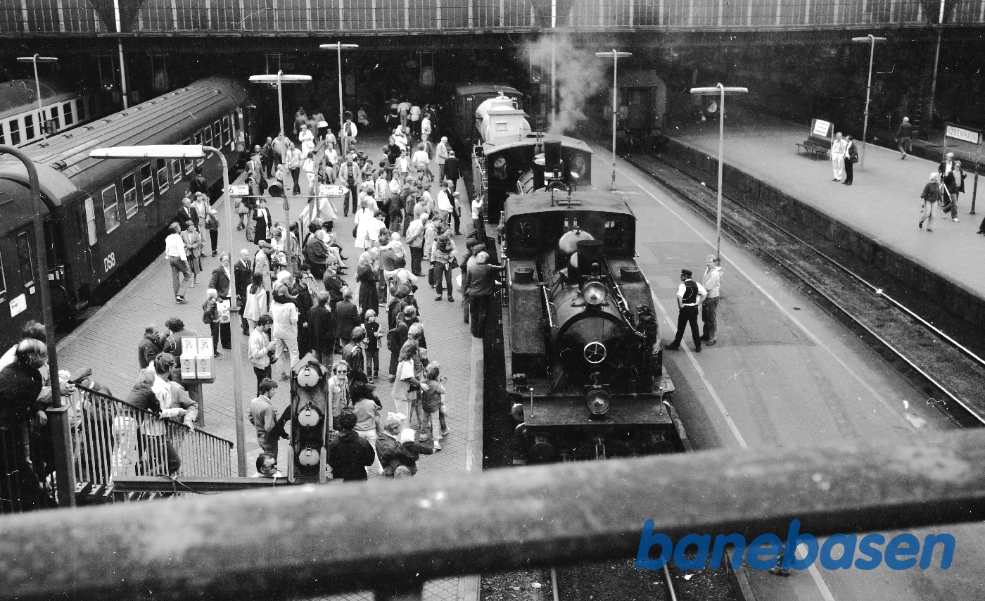 OKMJ nr. 14 + ØSJS nr. 7 med veterantog OKMJ nr. 14 + ØSJS nr. 7 med veterantog