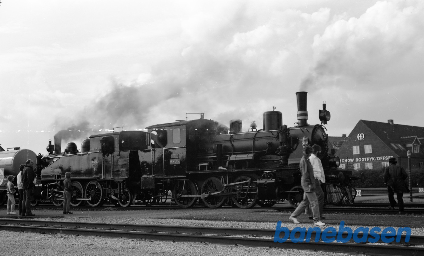OKMJ nr. 14 + ØSJS nr. 7 med veterantog OKMJ nr. 14 + ØSJS nr. 7 med veterantog