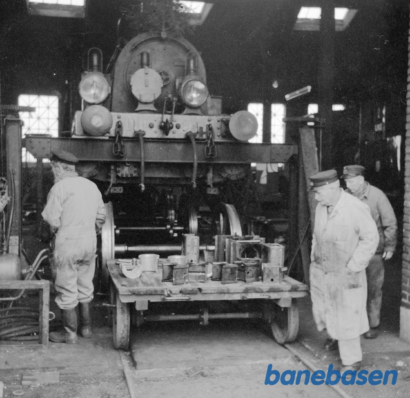 OHJ nr. 5 løftet for renovering OHJ nr. 5 løftet for renovering