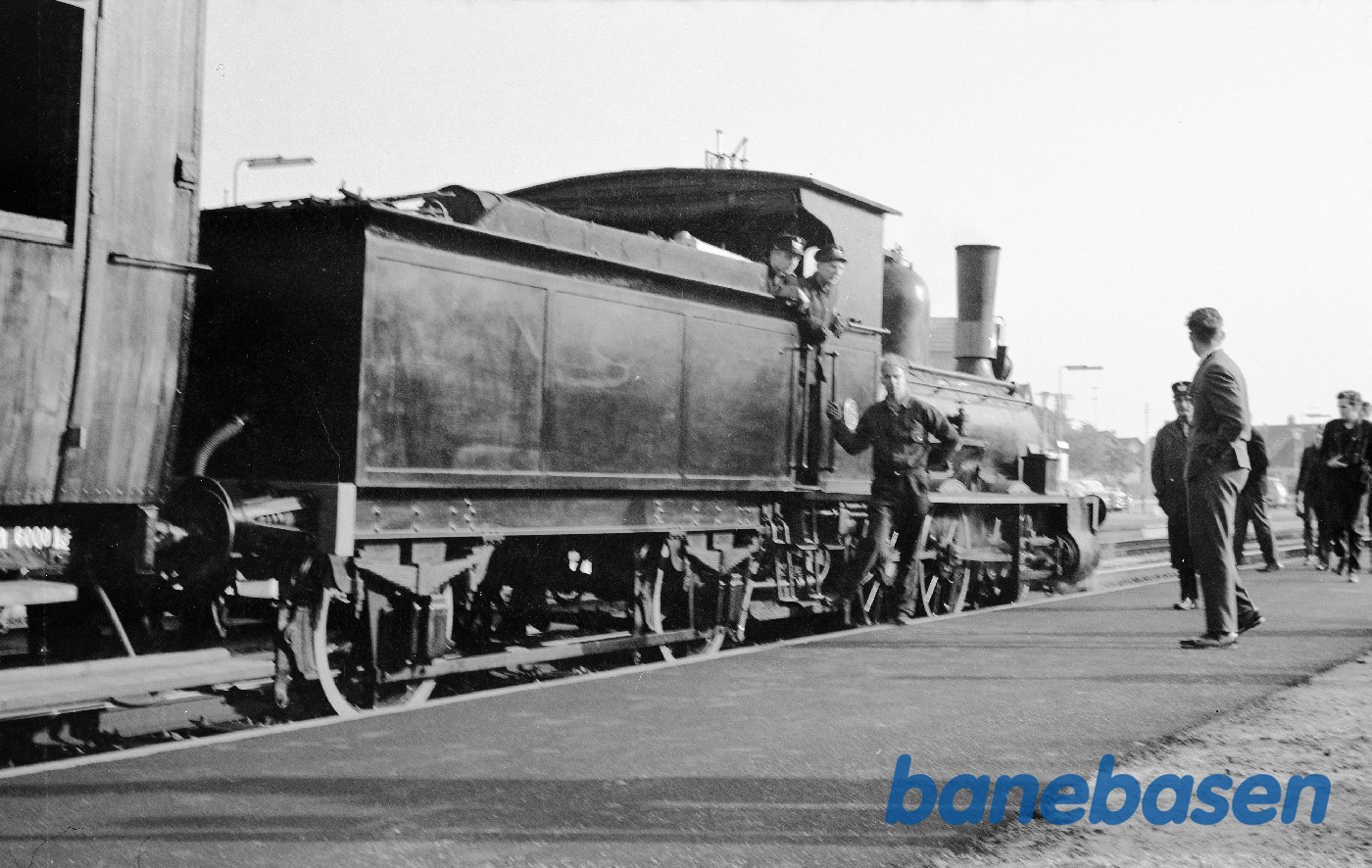 OHJ nr. 5 + ØSJS D 11 på vej fra Høng til Maribo OHJ nr. 5 + ØSJS D 11 på vej fra Høng til Maribo