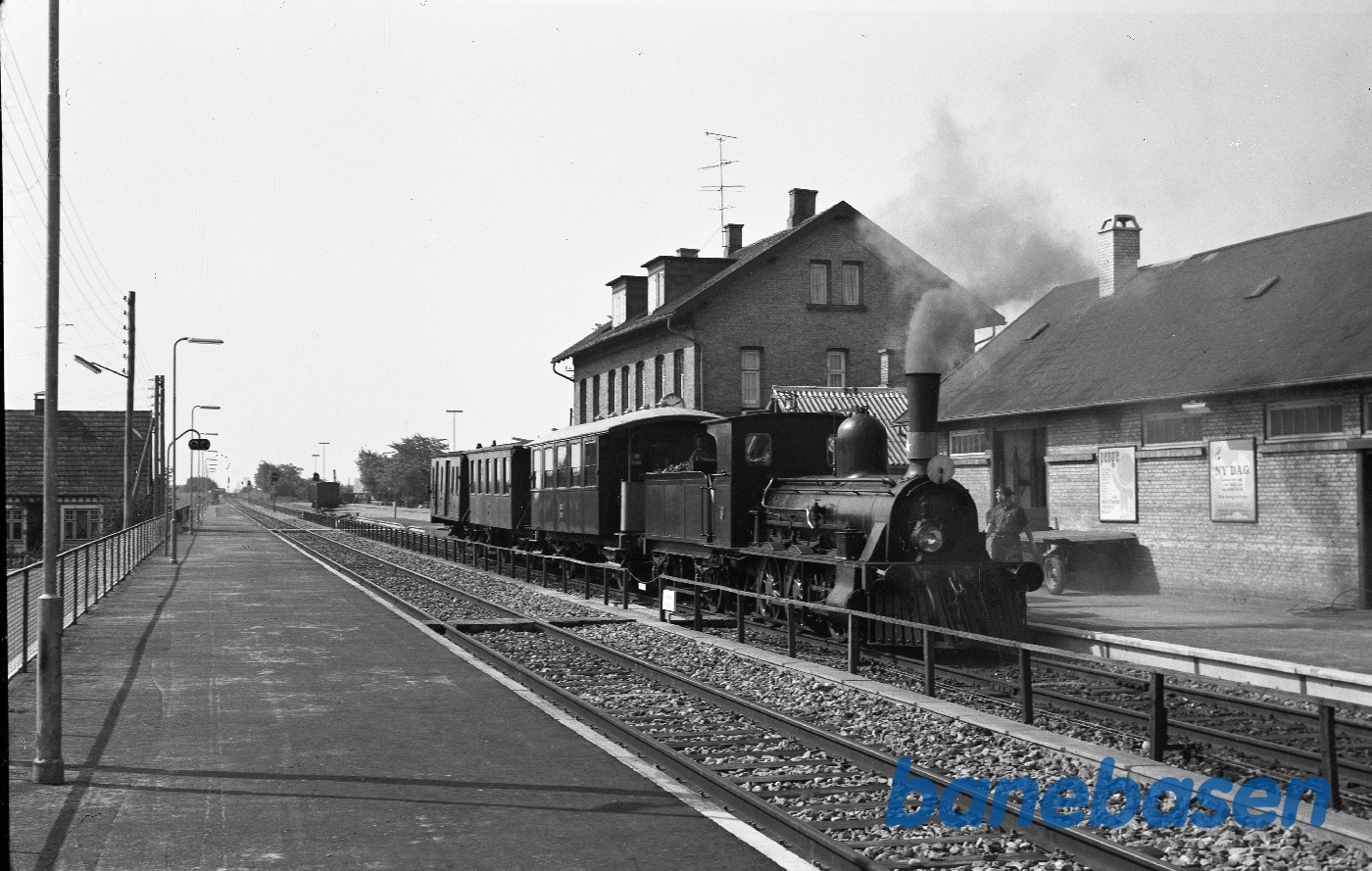 OHJ nr. 5 med veterantog OHJ nr. 5 med veterantog
