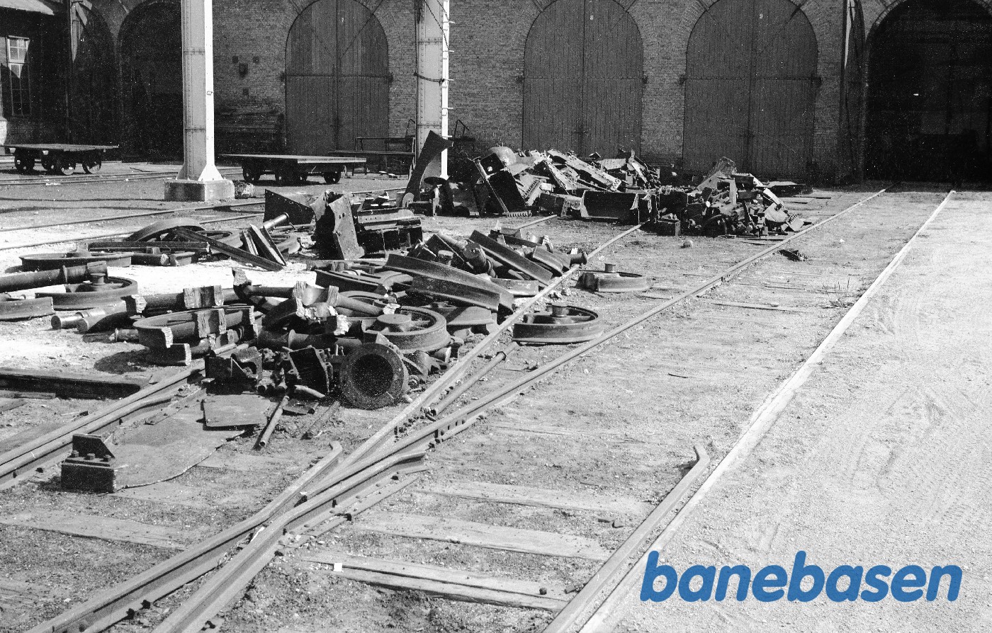 Rester efter ophugning af damplokomotiv 15 og 16 Rester efter ophugning af damplokomotiv 15 og 16