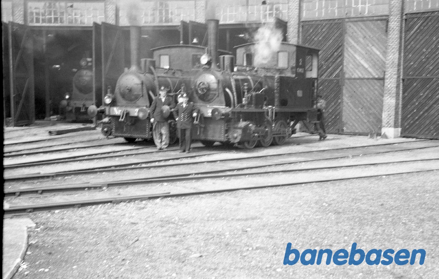 ØSJS nr. 2 og nr. 3, Bjarne og Robert poserer ØSJS nr. 2 og nr. 3, Bjarne og Robert poserer