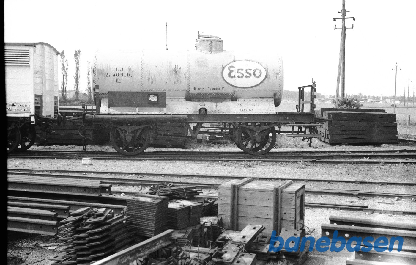 ESSO-tankvogn LJ ZE 509101 ESSO-tankvogn LJ ZE 509101