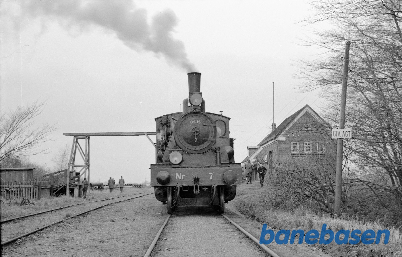 ØSJS nr. 7 med udflugtstog på KRB ØSJS nr. 7 med udflugtstog på KRB