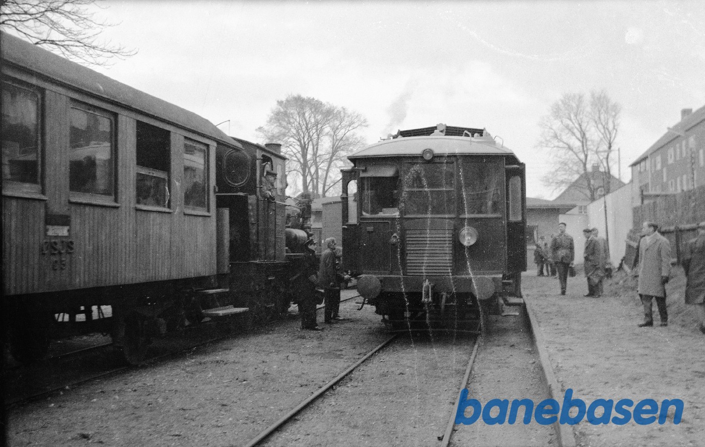 ØSJS nr. 7 med udflugtstog på KRB + KRB M 4 ØSJS nr. 7 med udflugtstog på KRB + KRB M 4