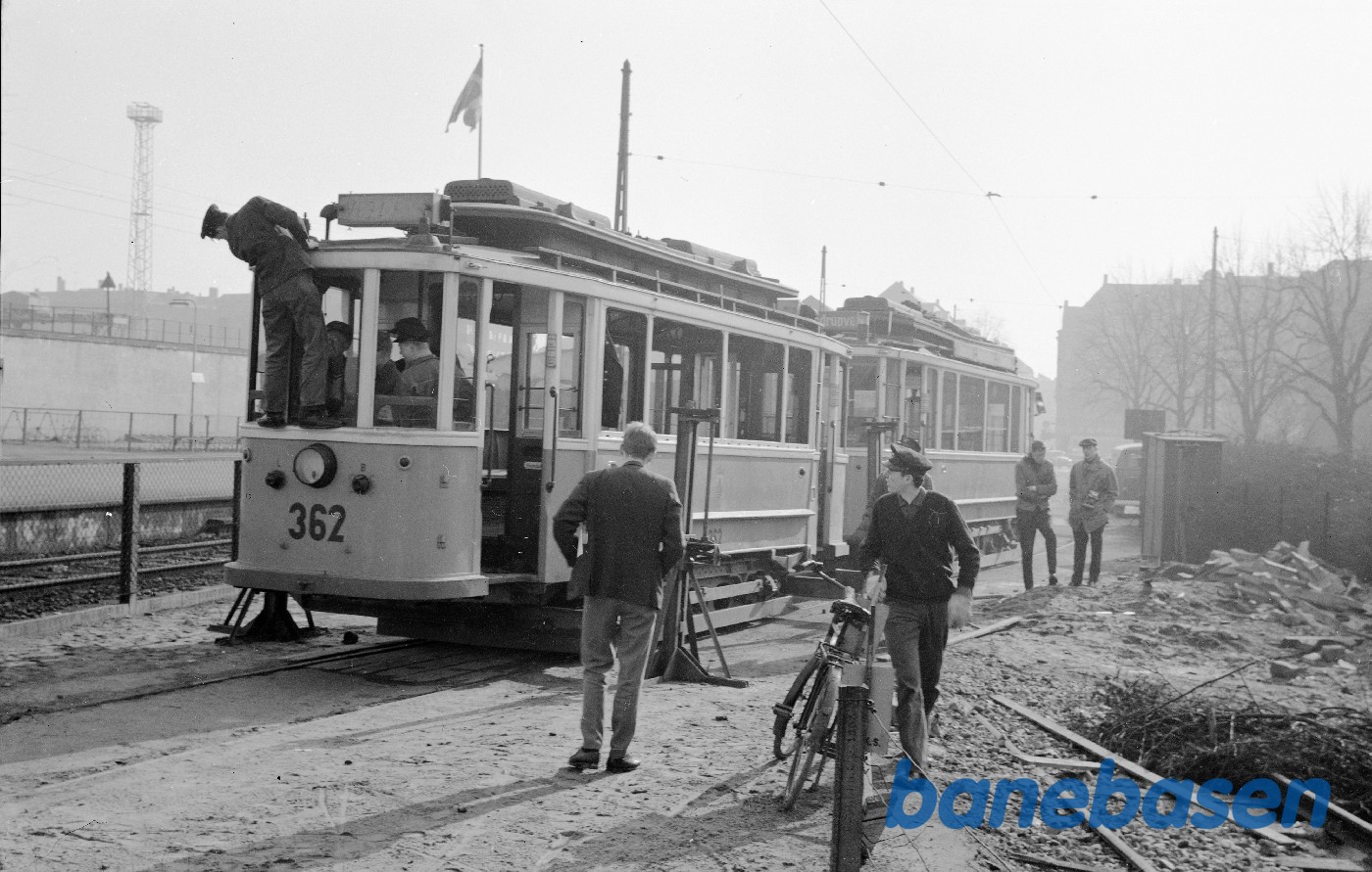 Læsning af KS motorvogn 362 for trsp. til Vejle i bytte for VVGJ C 23 Læsning af KS motorvogn 362 for trsp. til Vejle i bytte for VVGJ C 23