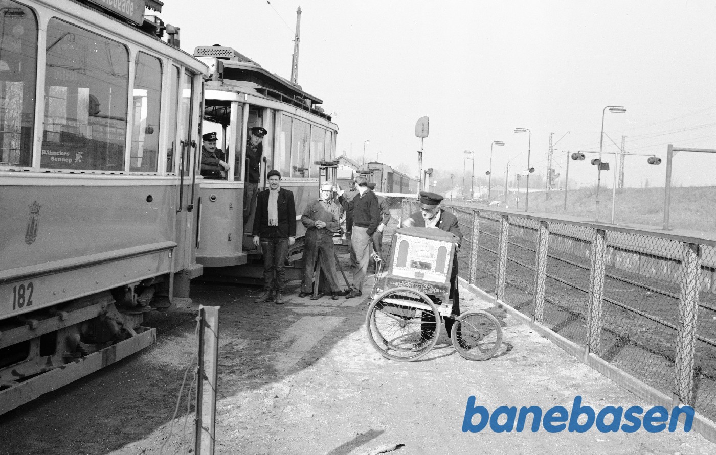 Læsning af KS motorvogn 362 for trsp. til Vejle i bytte for VVGJ C 23 Læsning af KS motorvogn 362 for trsp. til Vejle i bytte for VVGJ C 23