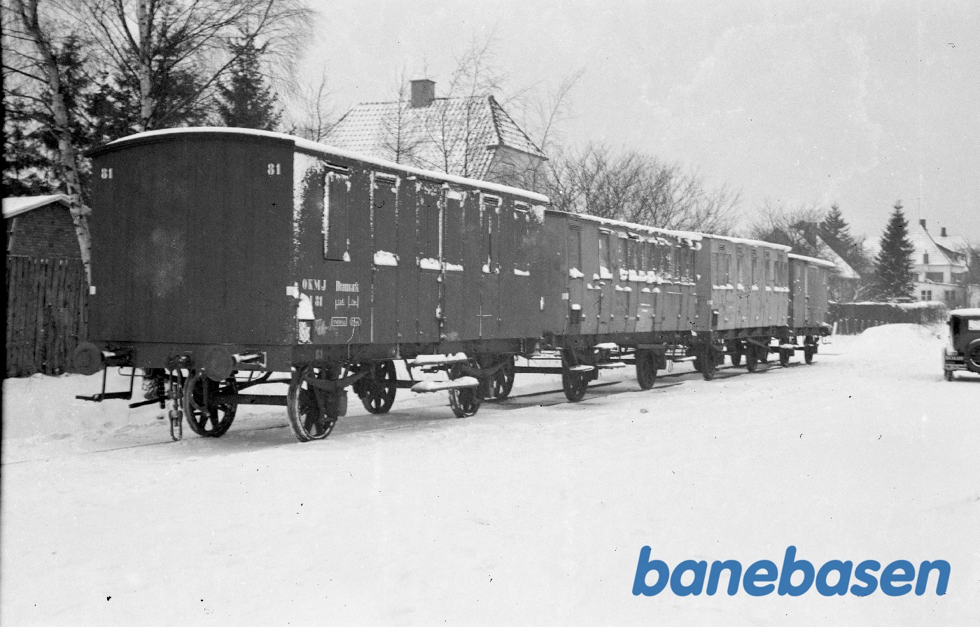 OKMJ J 81 + DSB Spcv. 311 + DSB Spcv. 303 + Vkv.f.sitj. nr. 44 OKMJ J 81 + DSB Spcv. 311 + DSB Spcv. 303 + Vkv.f.sitj. nr. 44