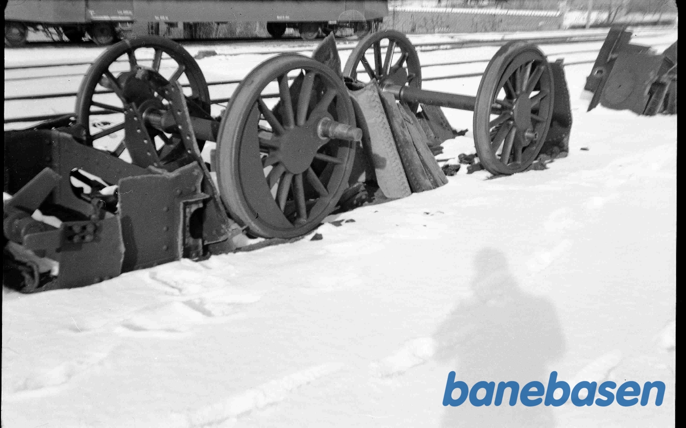 Rester af damplokomotiv nr. 2 under ophugning Rester af damplokomotiv nr. 2 under ophugning