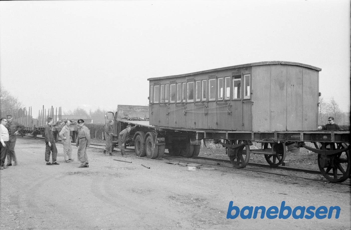 Vognkasse fra ? hentes i Allerød til Fredensborg (ophugget 1972) Vognkasse fra ? hentes i Allerød til Fredensborg (ophugget 1972)