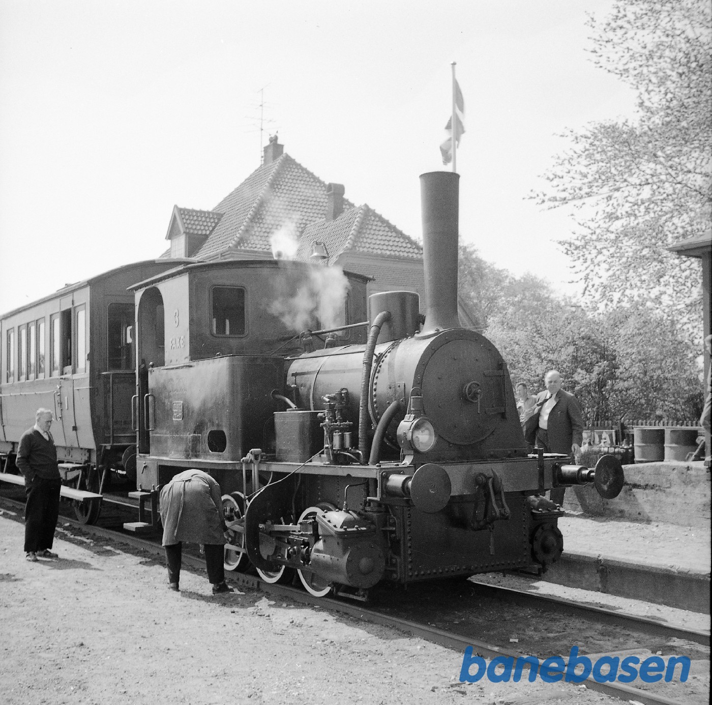 ØSJS nr. 3 med veterantog ØSJS nr. 3 med veterantog