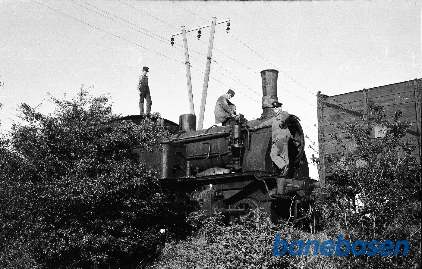 Afhentning af reservedele fra ØSJS nr. 5 hos Ringsted Jernhandel Afhentning af reservedele fra ØSJS nr. 5 hos Ringsted Jernhandel