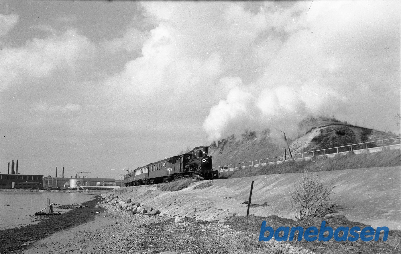 C 708 med udflugtstog for HgJK, JS og Signalposten C 708 med udflugtstog for HgJK, JS og Signalposten