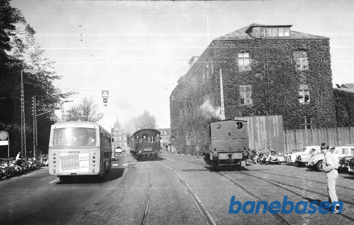 HTJ G 625 med udflugtstog for MOROP og ØG nr. 1 HTJ G 625 med udflugtstog for MOROP og ØG nr. 1