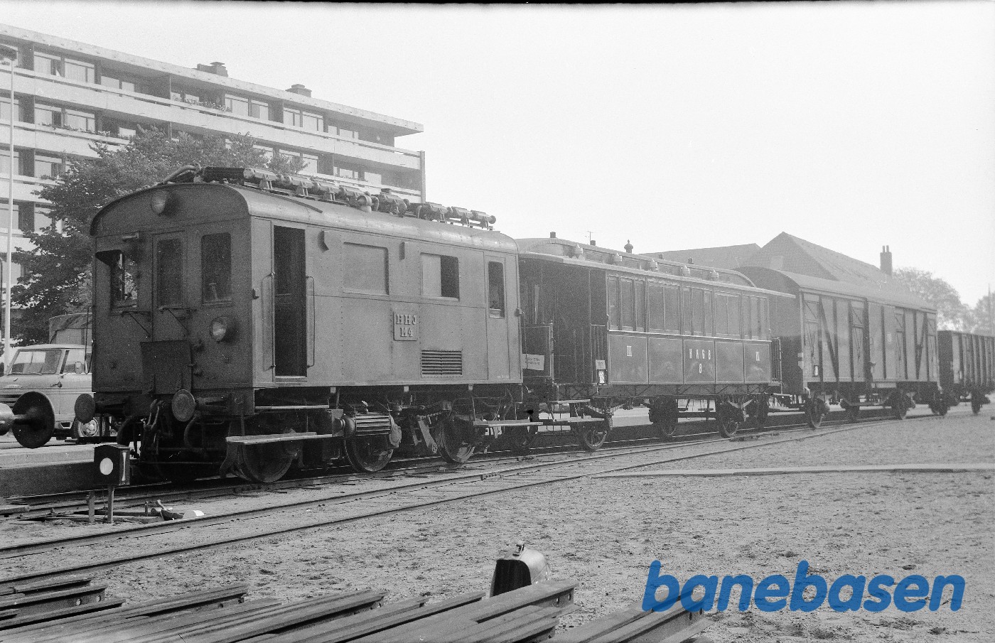 HHJ M 4 + HHGB C 8 + godsvogne HHJ M 4 + HHGB C 8 + godsvogne