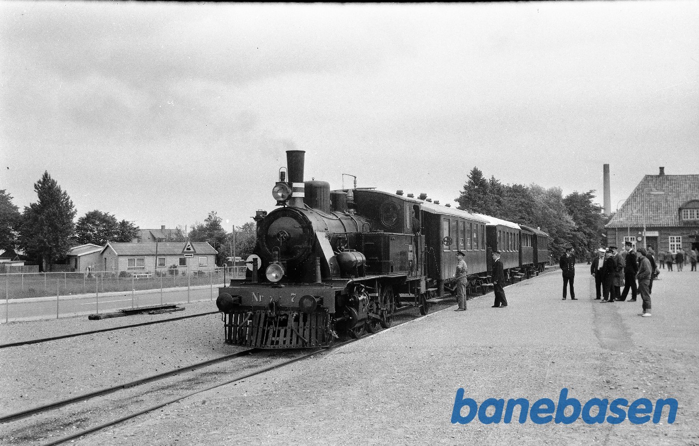 ØSJS nr. 7 med veterantog ØSJS nr. 7 med veterantog