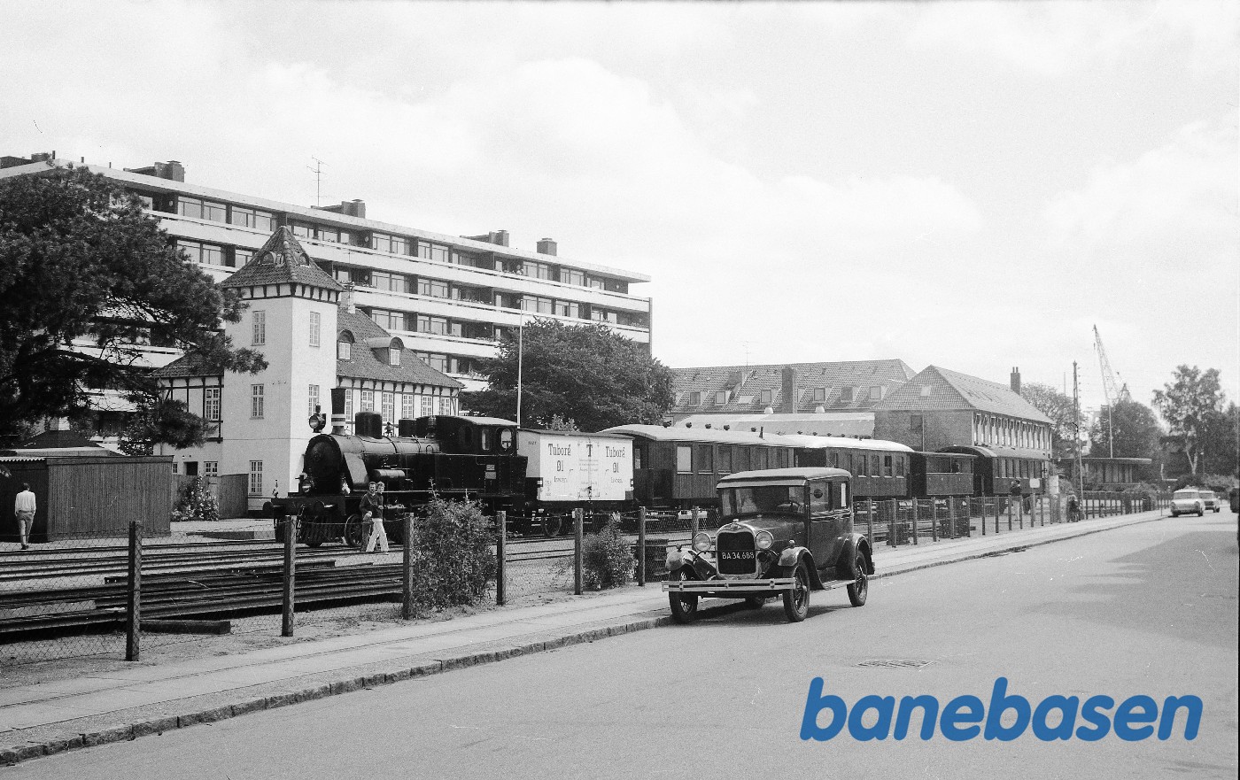 ØSJS nr. 7 med veterantog ØSJS nr. 7 med veterantog