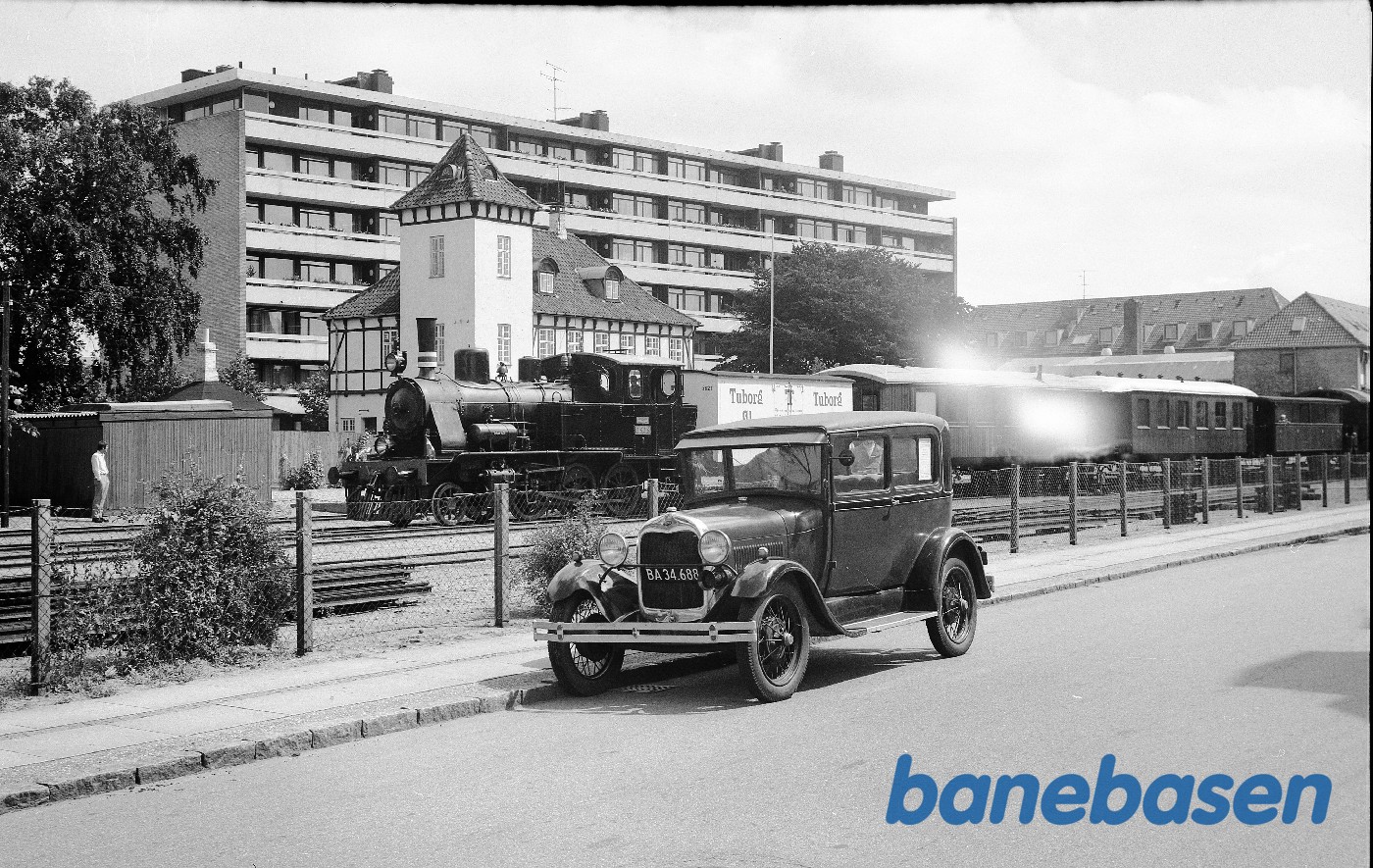 ØSJS nr. 7 med veterantog ØSJS nr. 7 med veterantog