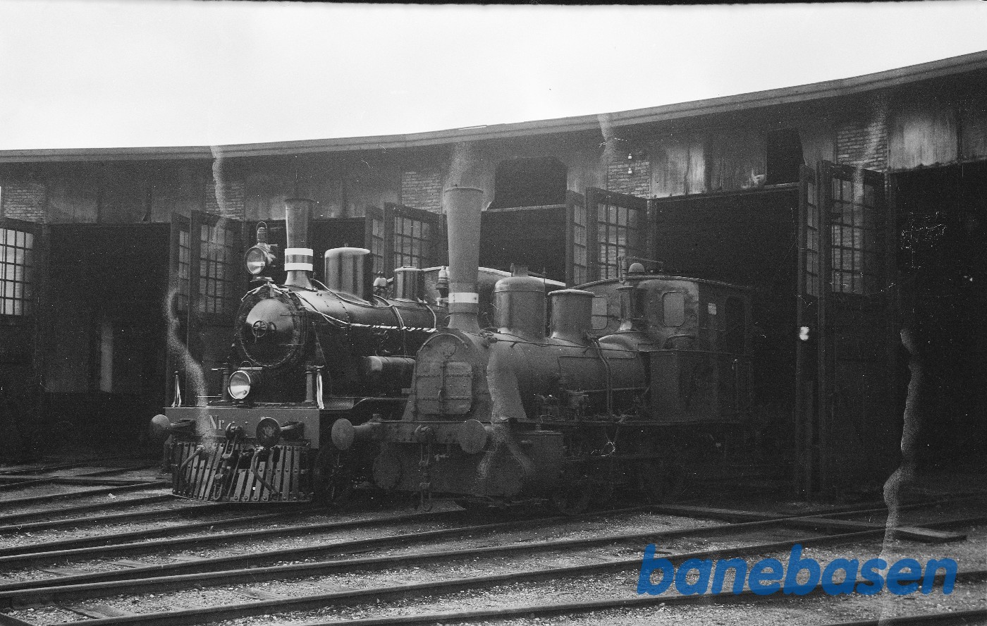 Damplokomotiv HS 368 + ØSJS nr. 7 Damplokomotiv HS 368 + ØSJS nr. 7