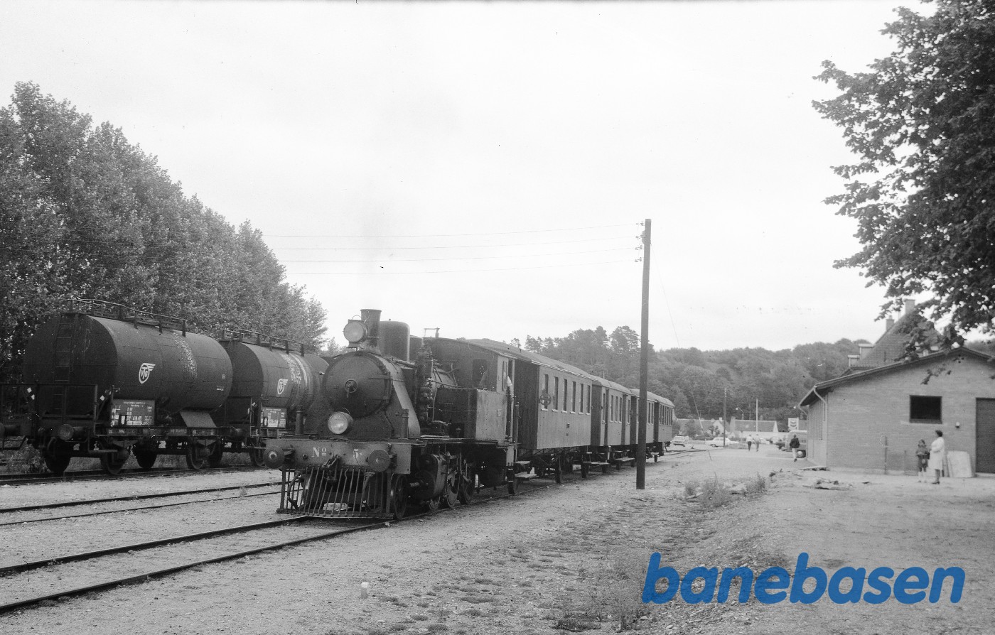 VLTJ nr. 5 med veterantog VLTJ nr. 5 med veterantog