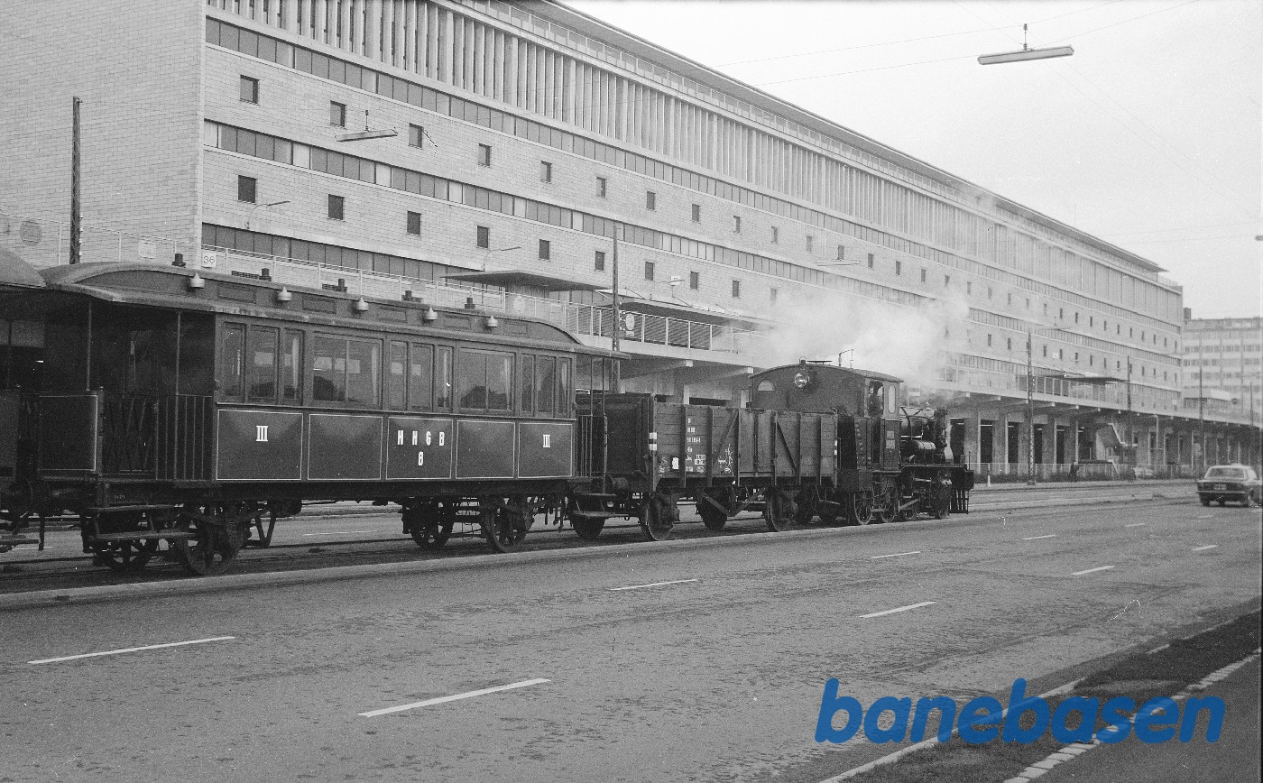 ØSJS 7 + vogne på vej til Amagerbanen ØSJS 7 + vogne på vej til Amagerbanen