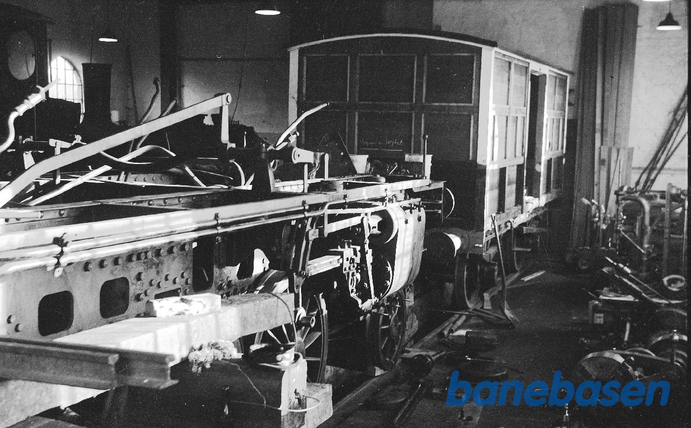 Undervogn til OKMJ nr. 14 + DSB ZA 9821 under revision/istandsættelse Undervogn til OKMJ nr. 14 + DSB ZA 9821 under revision/istandsættelse