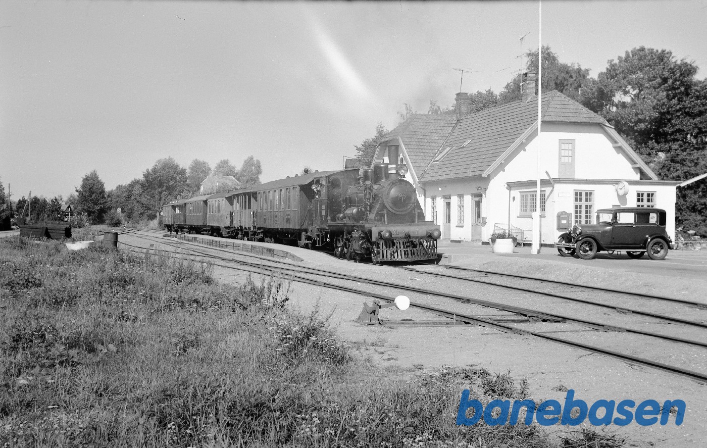 ØSJS nr. 7 med veterantog ØSJS nr. 7 med veterantog