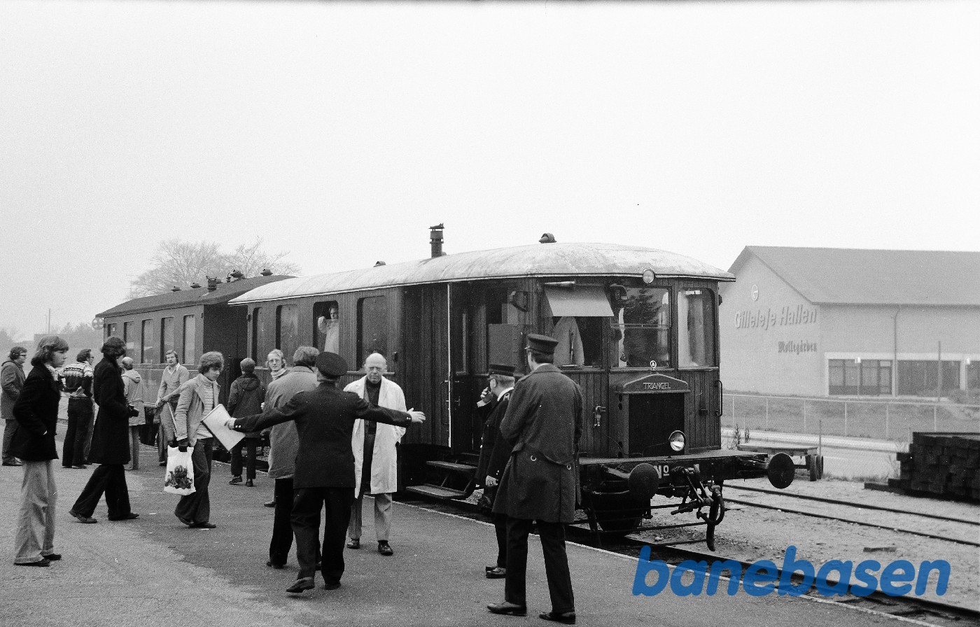 LNJ M 4 + OHJ C 216 LNJ M 4 + OHJ C 216