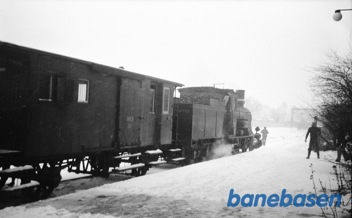 C 708 med HgJK-vogne C 708 med HgJK-vogne