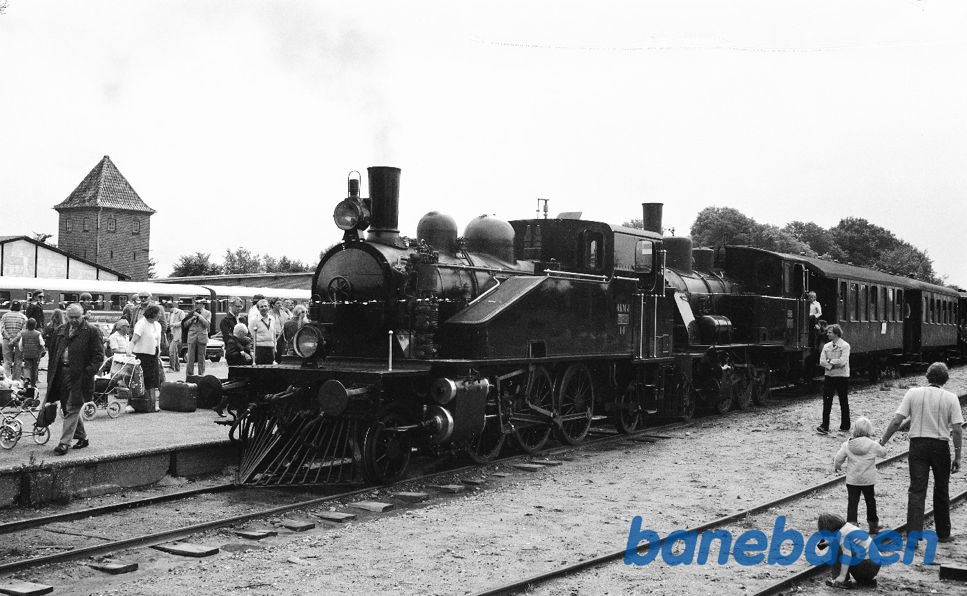 OKMJ nr. 14 + ØSJS nr. 7 med veterantog OKMJ nr. 14 + ØSJS nr. 7 med veterantog