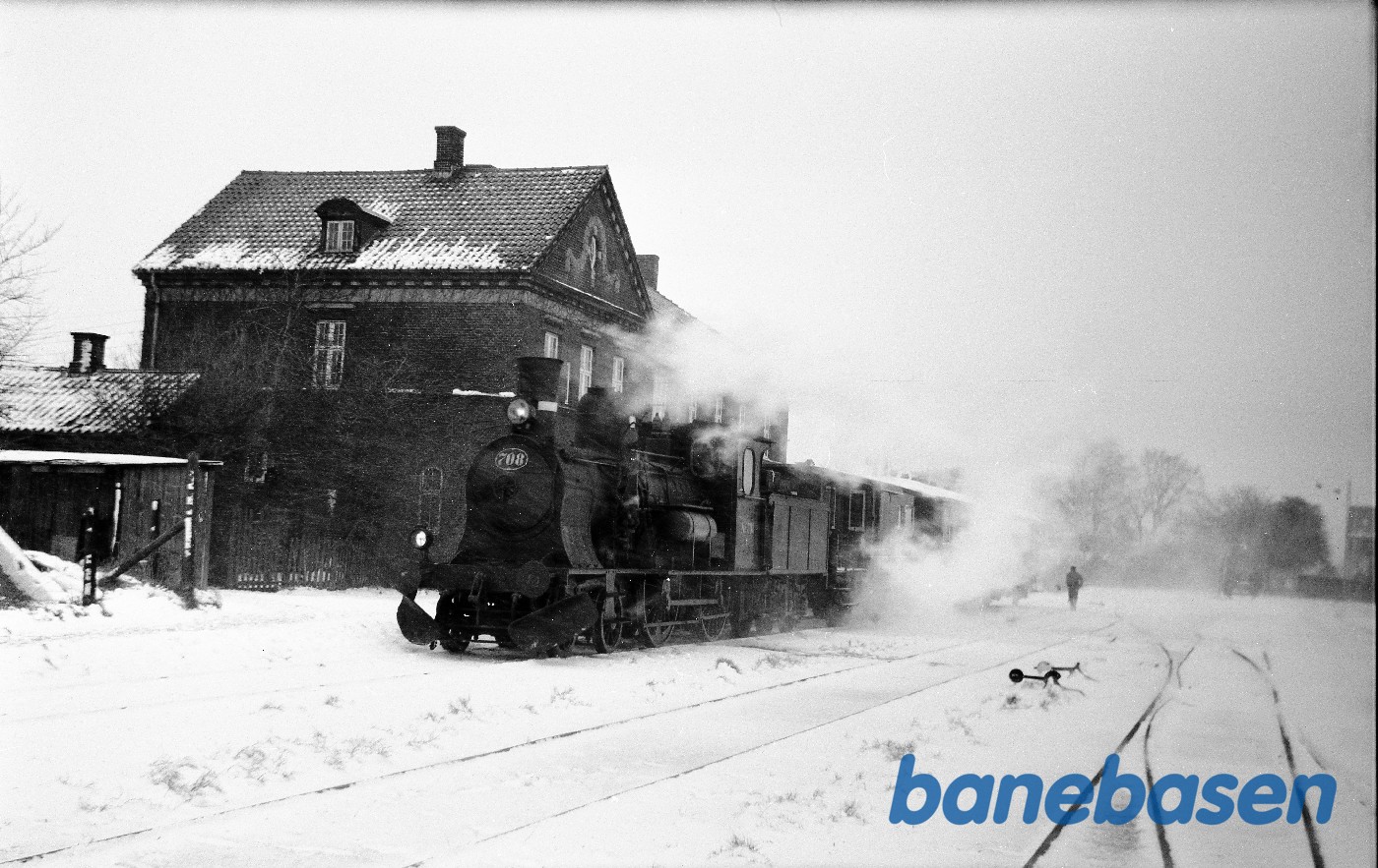 C 708 med HgJK-vogne C 708 med HgJK-vogne