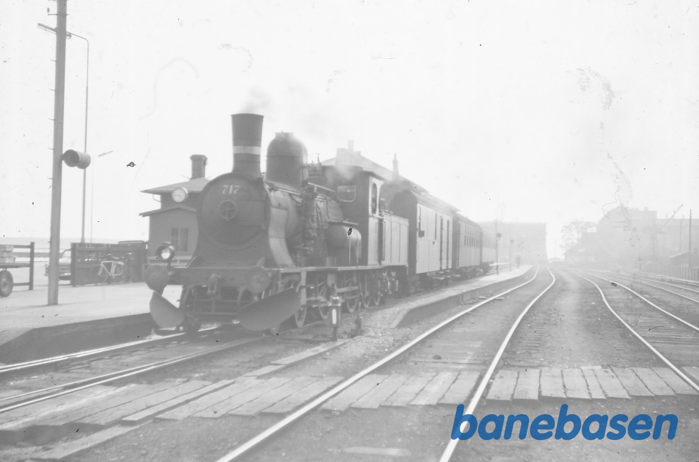 C 717 med tog 254 C 717 med tog 254