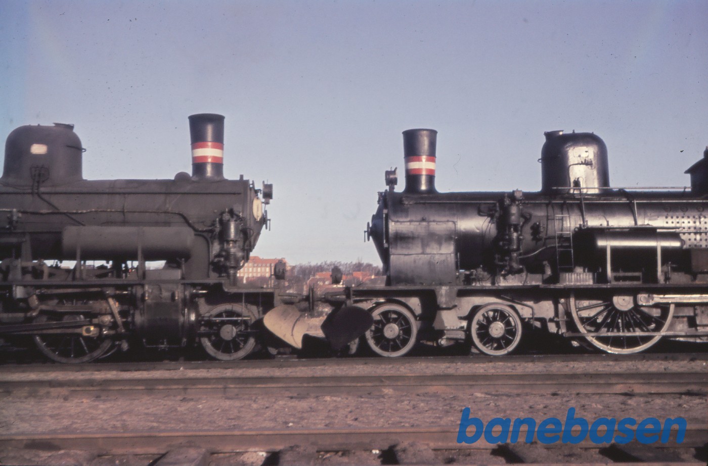 C 712 og D 830 front mod front C 712 og D 830 front mod front