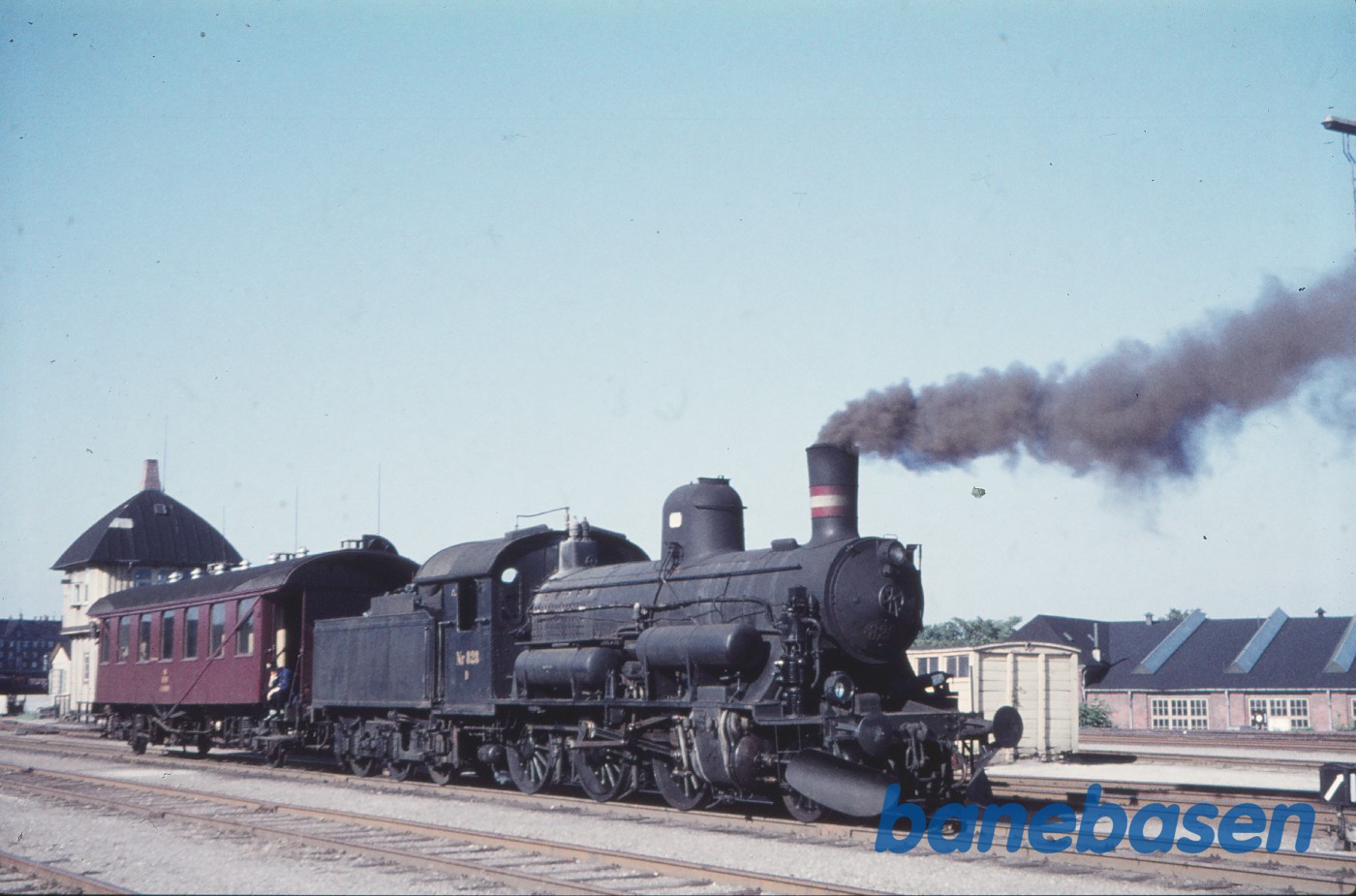 D 828 + CU-vogn D 828 + CU-vogn