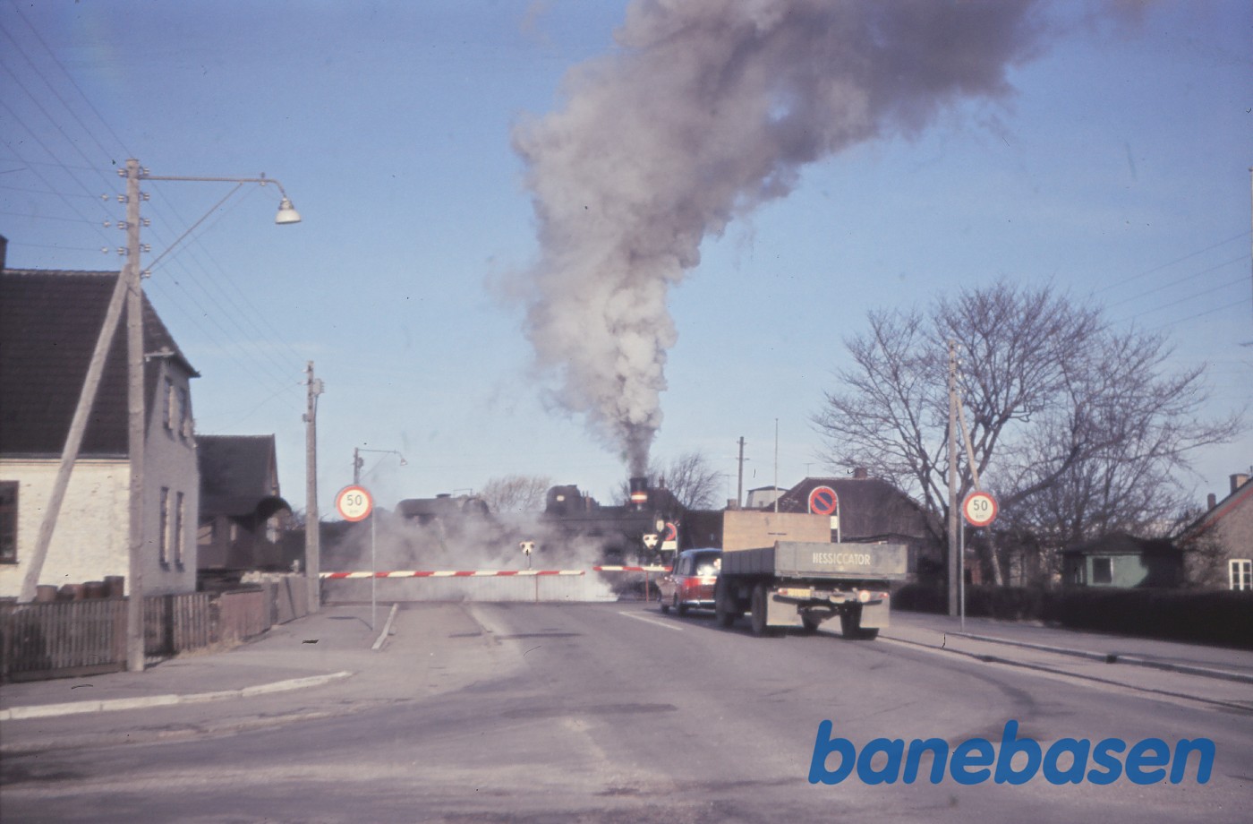 D-maskine med godstog under udkørsel ved Slagelsevej D-maskine med godstog under udkørsel ved Slagelsevej