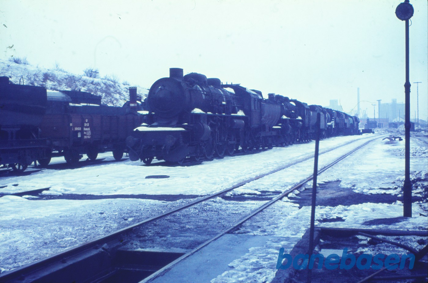 Hensatte damplokomotiver, forrest 2 stk. E Hensatte damplokomotiver, forrest 2 stk. E