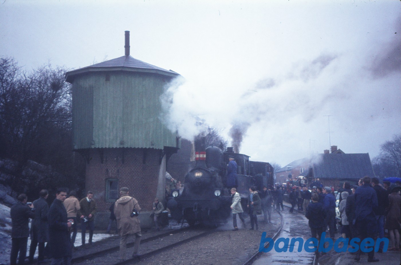 DSB F 665 + VLTJ nr. 5 med udflugtstog (afskedstur) på RHJ DSB F 665 + VLTJ nr. 5 med udflugtstog (afskedstur) på RHJ